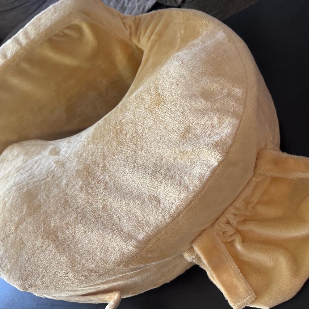 Plush Travel Neck Pillow in Soft Mustard